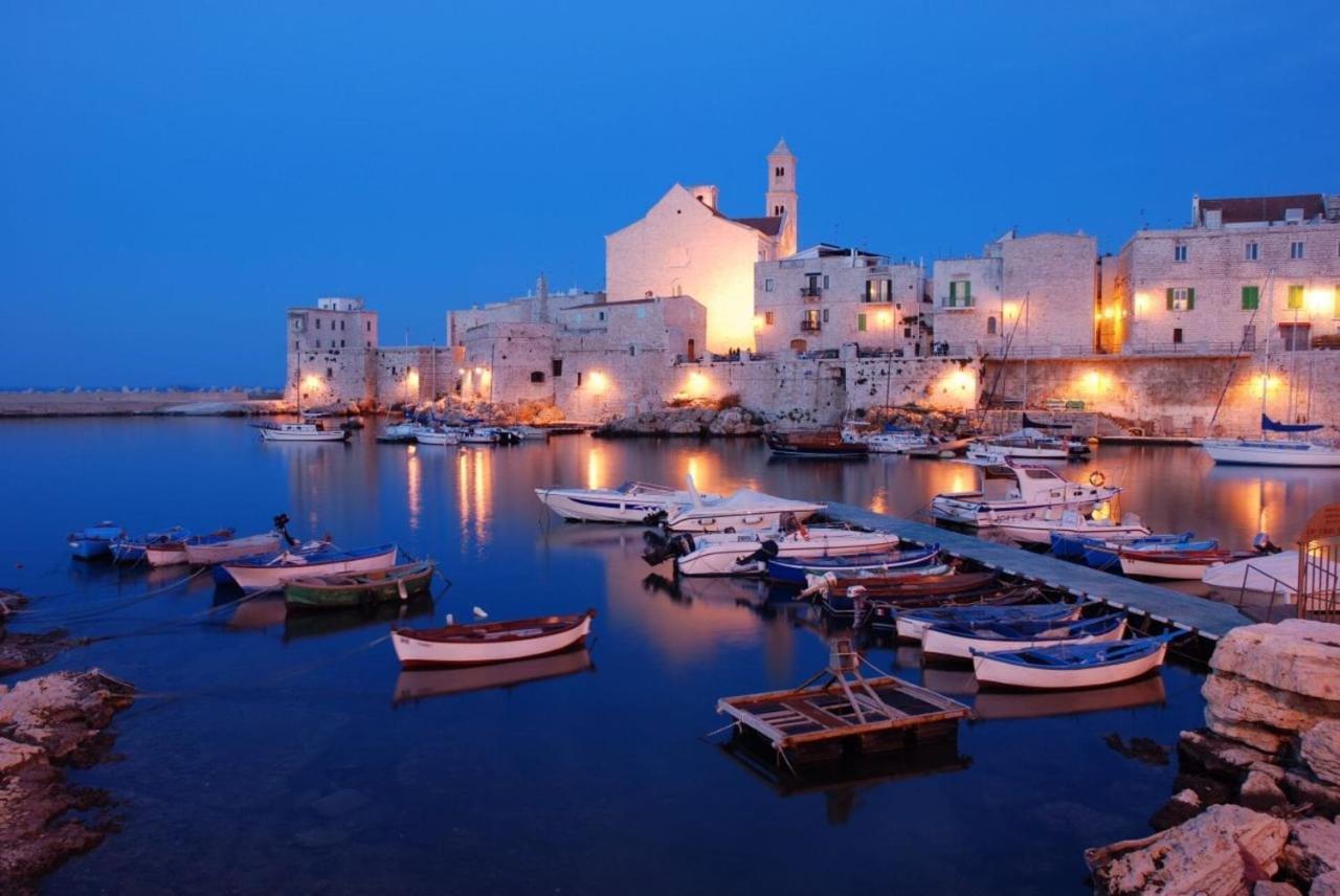 Giovinazzo Suite Pavone Griffi Exteriör bild
